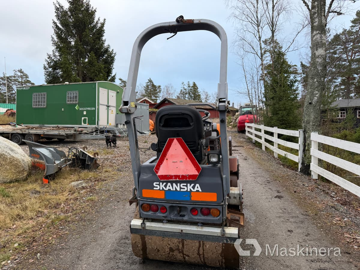 Vält Dynapac CC1000 līzingu Vält Dynapac CC1000: foto 6