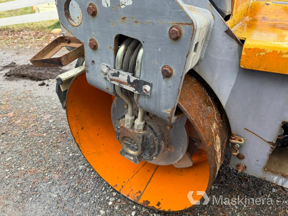 Vält Dynapac CC1000 līzingu Vält Dynapac CC1000: foto 14