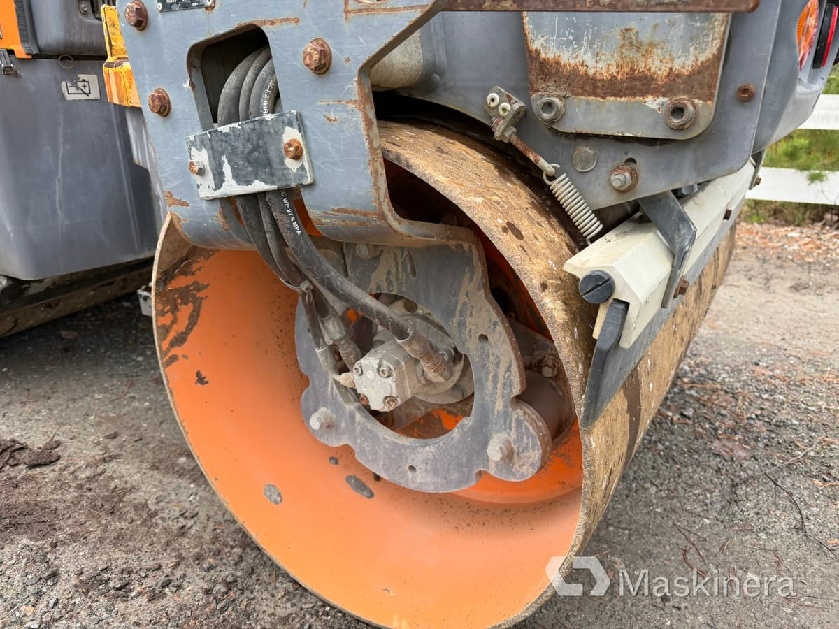 Vält Dynapac CC1000 līzingu Vält Dynapac CC1000: foto 17