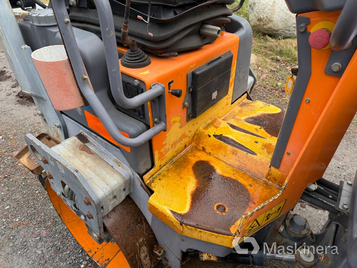 Vält Dynapac CC1000 līzingu Vält Dynapac CC1000: foto 25