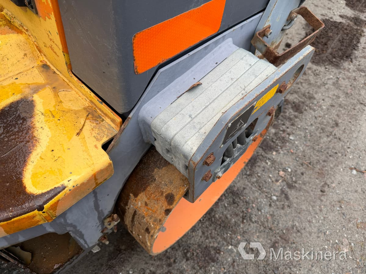 Vält Dynapac CC1000 līzingu Vält Dynapac CC1000: foto 20