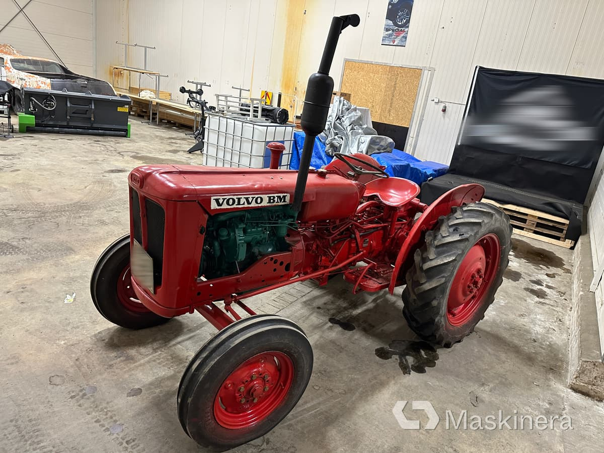 Veterantraktor Volvo BM 320 - Traktors: foto 3 Veterantraktor Volvo BM 320 - Traktors: foto 3