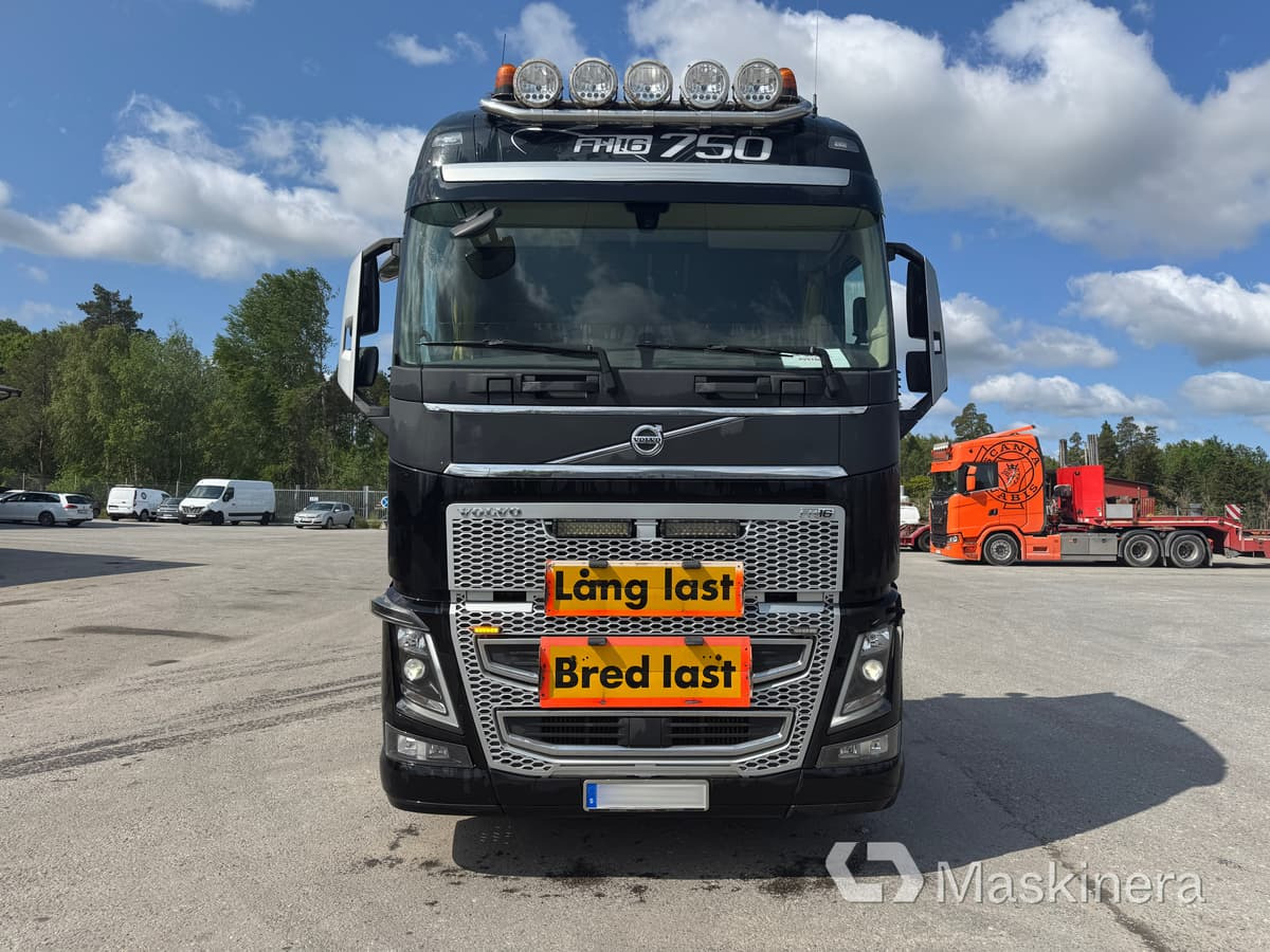 Dragbil Volvo FH16 6*4 - Vilcējs: foto 2 Dragbil Volvo FH16 6*4 - Vilcējs: foto 2