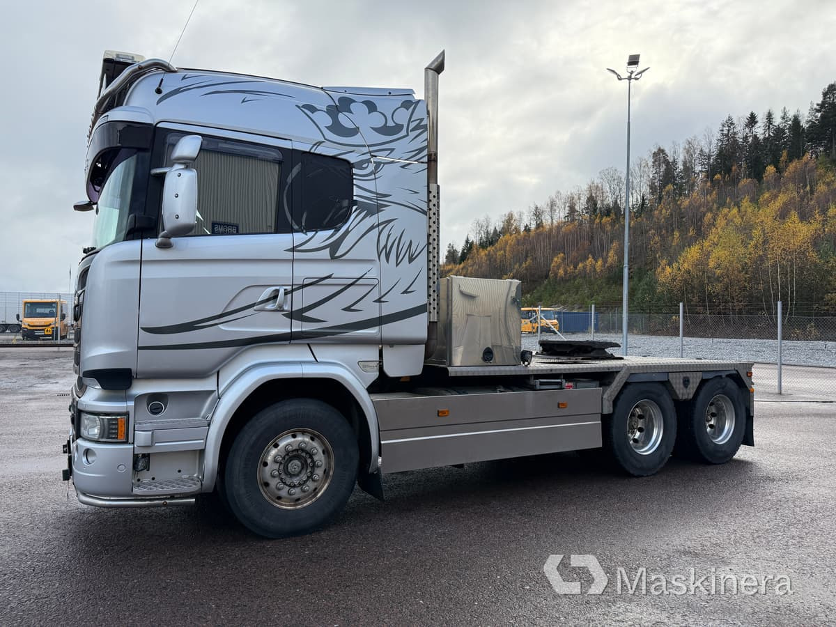 Tungdragare Scania R730 6x4 - Vilcējs: foto 2 Tungdragare Scania R730 6x4 - Vilcējs: foto 2