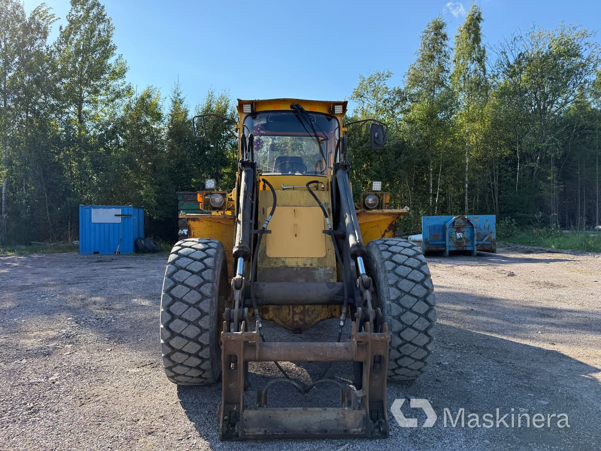 Volvo BM L70 Hjullastare Volvo L70 med snöredskap - Riteņu iekrāvējs: foto 4 Volvo BM L70 Hjullastare Volvo L70 med snöredskap - Riteņu iekrāvējs: foto 4