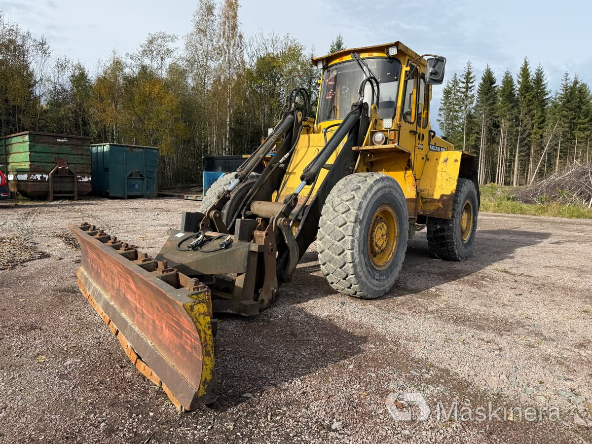 Volvo BM L70 Hjullastare Volvo L70 med snöredskap - Riteņu iekrāvējs: foto 3 Volvo BM L70 Hjullastare Volvo L70 med snöredskap - Riteņu iekrāvējs: foto 3