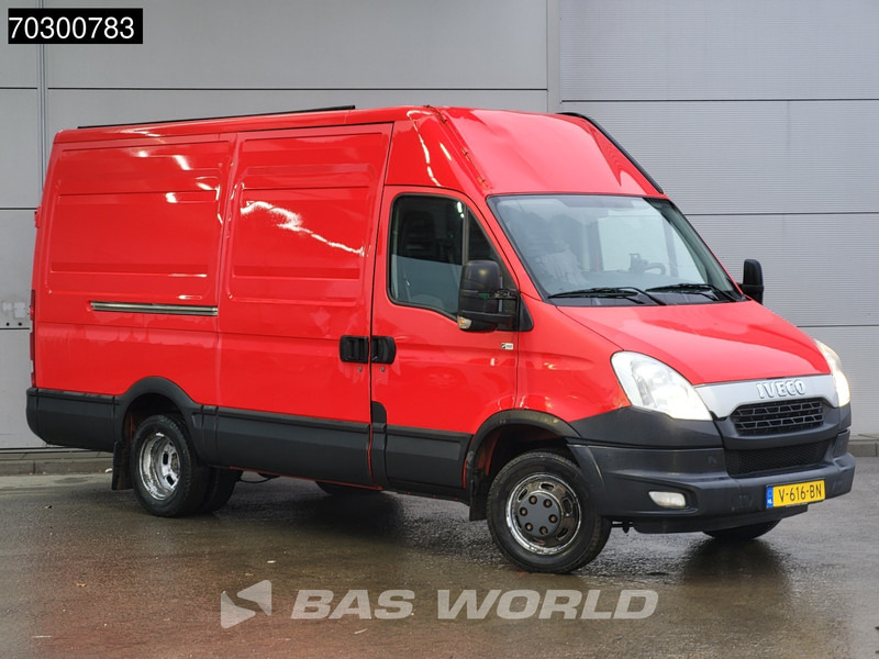 Iveco Daily 35C15 3.0L Luchtvering 2x Schuifdeur Dubbellucht L2H2 3,5t Trekhaak Cruise Parkeersensoren Euro6 L2 Trekhaak Cruise control - Kravas mikroautobuss: foto 5 Iveco Daily 35C15 3.0L Luchtvering 2x Schuifdeur Dubbellucht L2H2 3,5t Trekhaak Cruise Parkeersensoren Euro6 L2 Trekhaak Cruise control - Kravas mikroautobuss: foto 5