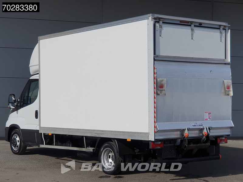 Iveco Daily 35C16 3.0L Laadklep Zijdeur Bakwagen Dubbellucht Airco Cruise Camera Euro6 Meubelbak Koffer 20m3 Airco Cruise control - Furgons ar slēgtā virsbūve: foto 2 Iveco Daily 35C16 3.0L Laadklep Zijdeur Bakwagen Dubbellucht Airco Cruise Camera Euro6 Meubelbak Koffer 20m3 Airco Cruise control - Furgons ar slēgtā virsbūve: foto 2