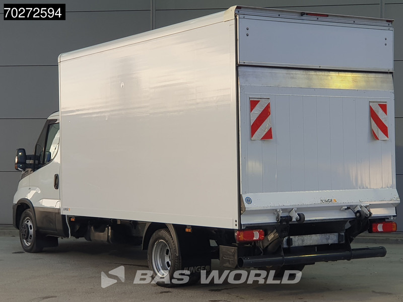 Iveco Daily 35C16 Automaat Laadklep Bakwagen Airco Camera Dubbellucht Meubelbak Koffer Airco - Furgons ar slēgtā virsbūve: foto 2 Iveco Daily 35C16 Automaat Laadklep Bakwagen Airco Camera Dubbellucht Meubelbak Koffer Airco - Furgons ar slēgtā virsbūve: foto 2