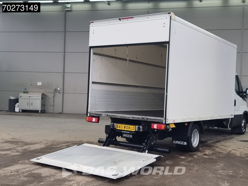 Iveco Daily 35C16 Automaat Laadklep Bakwagen Airco Meubelbak Koffer Gesloten laadbak 19m3 Airco - Furgons ar slēgtā virsbūve: foto 3 Iveco Daily 35C16 Automaat Laadklep Bakwagen Airco Meubelbak Koffer Gesloten laadbak 19m3 Airco - Furgons ar slēgtā virsbūve: foto 3