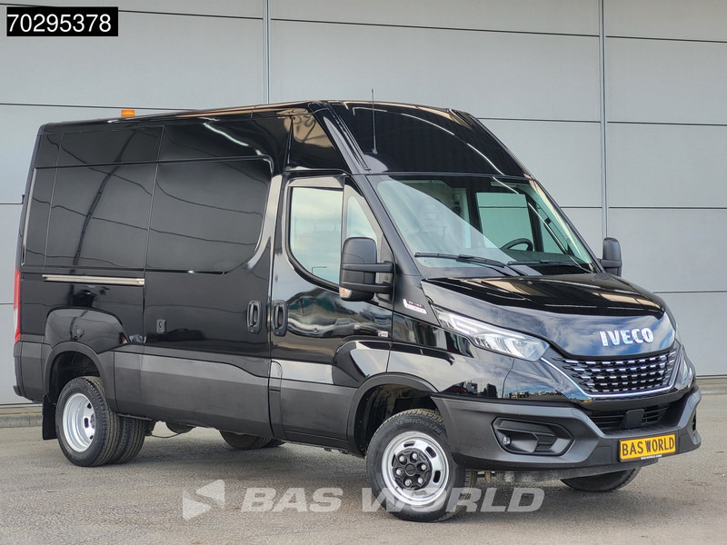 Iveco Daily 35C18 3.0L Automaat L2H2 Dubbellucht 3,5t Trekhaak Navi Airco Cruise Camera Euro6 L2 Airco Trekhaak Cruise control - Kravas mikroautobuss: foto 3 Iveco Daily 35C18 3.0L Automaat L2H2 Dubbellucht 3,5t Trekhaak Navi Airco Cruise Camera Euro6 L2 Airco Trekhaak Cruise control - Kravas mikroautobuss: foto 3