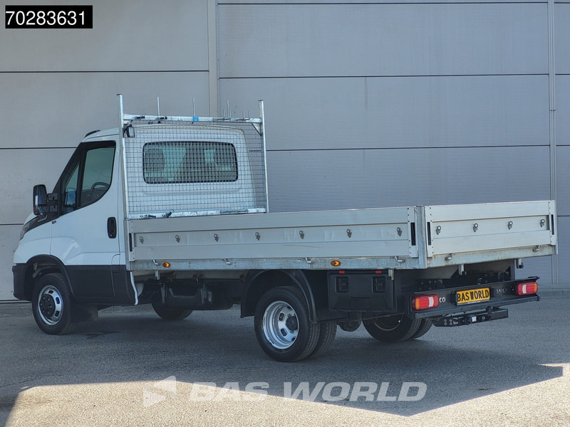 Iveco Daily 35C18 3.0L Open Laadbak Dubbellucht 3,5t Trekhaak Airco Cruise Camera Parkeersensoren Euro6 Meubelbak Koffer Airco Trekhaak Crui - Automašīna ar kravas platformu: foto 2 Iveco Daily 35C18 3.0L Open Laadbak Dubbellucht 3,5t Trekhaak Airco Cruise Camera Parkeersensoren Euro6 Meubelbak Koffer Airco Trekhaak Crui - Automašīna ar kravas platformu: foto 2