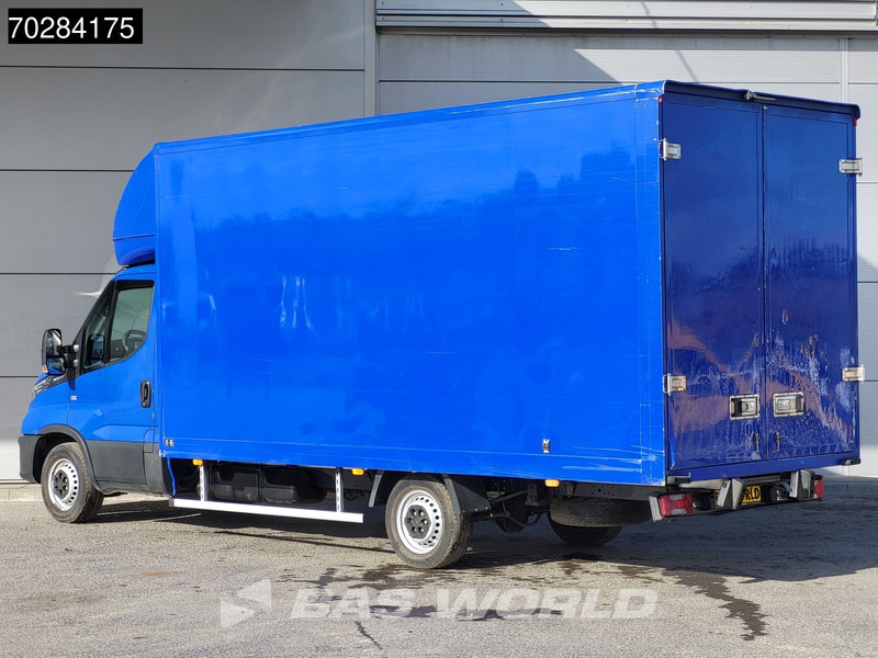 Iveco Daily 35S14 Automaat Bakwagen Achterdeuren 488cm lang! Airco Cruise Euro6 Meubelbak Koffer 23m3 Airco Cruise control - Furgons ar slēgtā virsbūve: foto 2 Iveco Daily 35S14 Automaat Bakwagen Achterdeuren 488cm lang! Airco Cruise Euro6 Meubelbak Koffer 23m3 Airco Cruise control - Furgons ar slēgtā virsbūve: foto 2