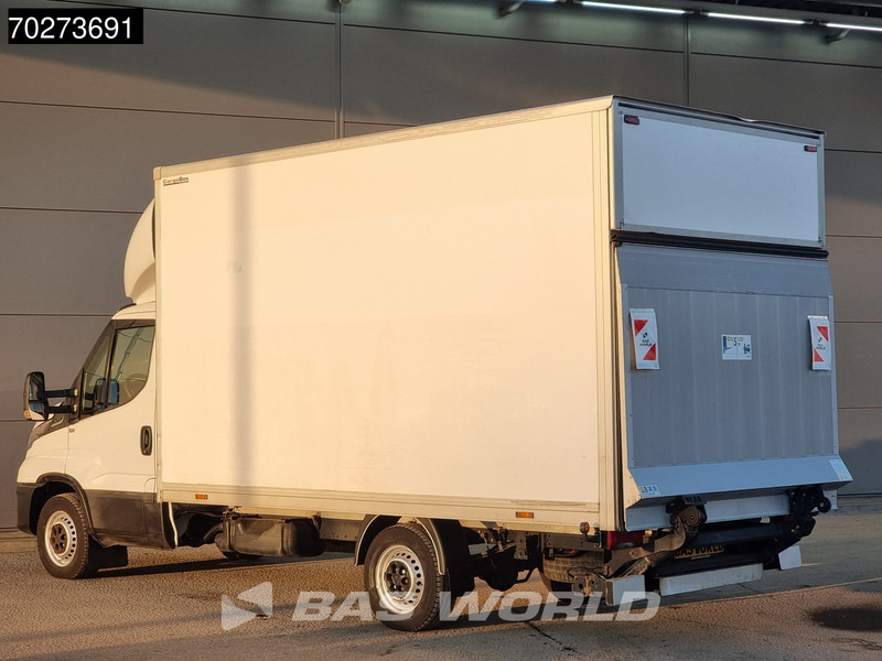 Iveco Daily 35S14 Automaat Laadklep Zijdeur Bakwagen Airco Cruise Meubelbak Koffer 20m3 Airco Cruise control - Furgons ar slēgtā virsbūve: foto 2 Iveco Daily 35S14 Automaat Laadklep Zijdeur Bakwagen Airco Cruise Meubelbak Koffer 20m3 Airco Cruise control - Furgons ar slēgtā virsbūve: foto 2