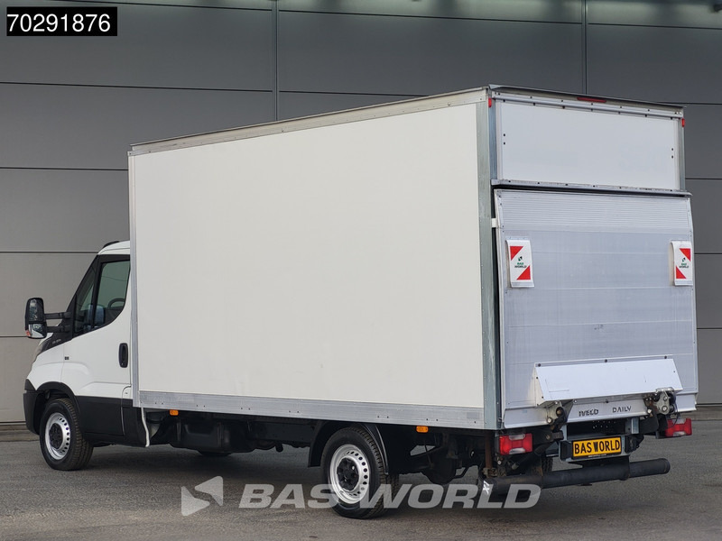 Iveco Daily 35S15 Automaat Laadklep Bakwagen Airco Euro6 Meubelbak Koffer 19m3 Airco - Furgons ar slēgtā virsbūve: foto 2 Iveco Daily 35S15 Automaat Laadklep Bakwagen Airco Euro6 Meubelbak Koffer 19m3 Airco - Furgons ar slēgtā virsbūve: foto 2