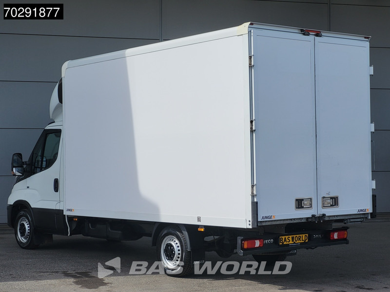 Iveco Daily 35S16 Automaat Bakwagen 160PK Achterdeuren Airco Camera Euro6 Meubelbak Koffer 21m3 Airco - Furgons ar slēgtā virsbūve: foto 2 Iveco Daily 35S16 Automaat Bakwagen 160PK Achterdeuren Airco Camera Euro6 Meubelbak Koffer 21m3 Airco - Furgons ar slēgtā virsbūve: foto 2