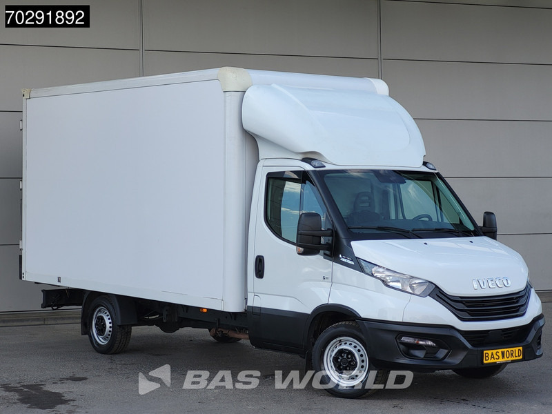 Iveco Daily 35S16 Automaat Bakwagen Achterdeuren 160PK Airco Camera Euro6 Meubelbak Koffer 21m3 Airco - Furgons ar slēgtā virsbūve: foto 5 Iveco Daily 35S16 Automaat Bakwagen Achterdeuren 160PK Airco Camera Euro6 Meubelbak Koffer 21m3 Airco - Furgons ar slēgtā virsbūve: foto 5