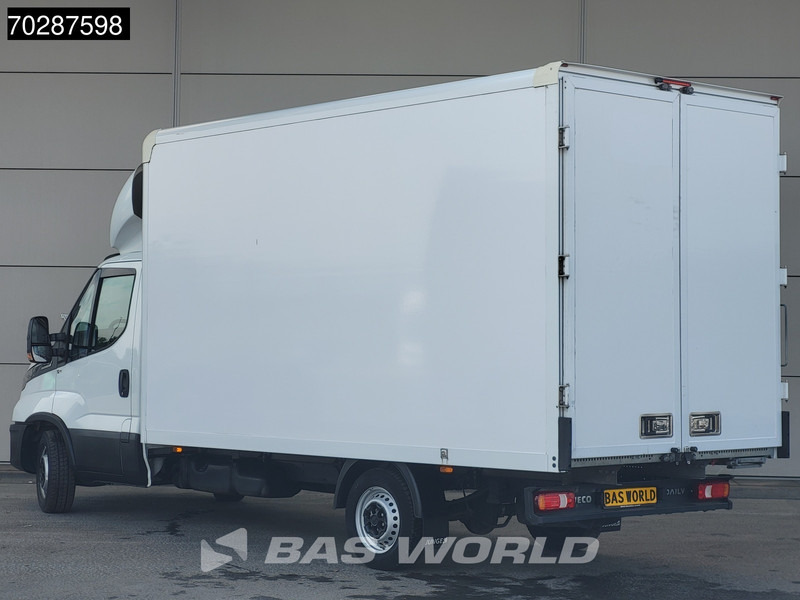 Iveco Daily 35S16 Automaat Bakwagen Achterdeuren 160PK Airco Camera Euro6 Meubelbak Koffer 21m3 Airco - Furgons ar slēgtā virsbūve: foto 2 Iveco Daily 35S16 Automaat Bakwagen Achterdeuren 160PK Airco Camera Euro6 Meubelbak Koffer 21m3 Airco - Furgons ar slēgtā virsbūve: foto 2