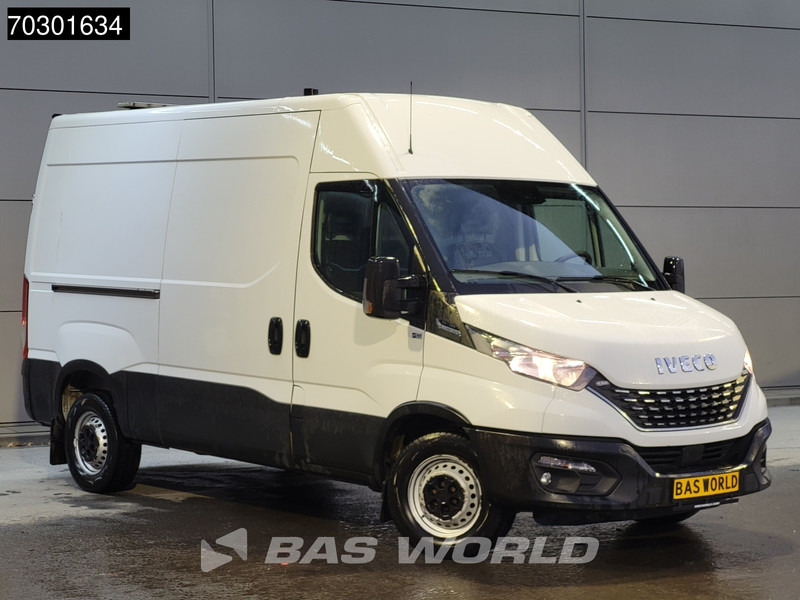 Iveco Daily 35S16 Automaat L2H2 3,5t Trekhaak ACC Navi Airco Camera Standkachel Euro6 L2 Airco Trekhaak - Kravas mikroautobuss: foto 3 Iveco Daily 35S16 Automaat L2H2 3,5t Trekhaak ACC Navi Airco Camera Standkachel Euro6 L2 Airco Trekhaak - Kravas mikroautobuss: foto 3