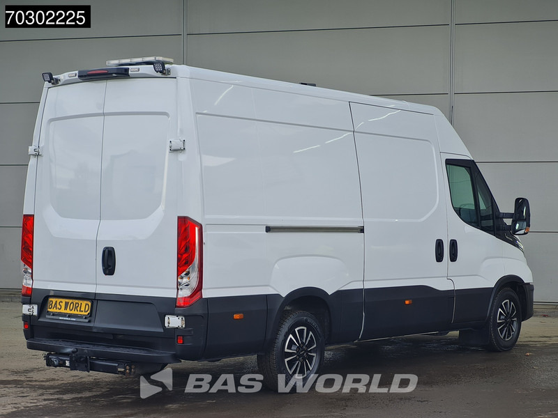 Iveco Daily 35S16 Automaat L2H2 3,5t Trekhaak LED ACC Navi Airco Camera Standkachel Euro6 L2 Airco Trekhaak - Kravas mikroautobuss: foto 5 Iveco Daily 35S16 Automaat L2H2 3,5t Trekhaak LED ACC Navi Airco Camera Standkachel Euro6 L2 Airco Trekhaak - Kravas mikroautobuss: foto 5