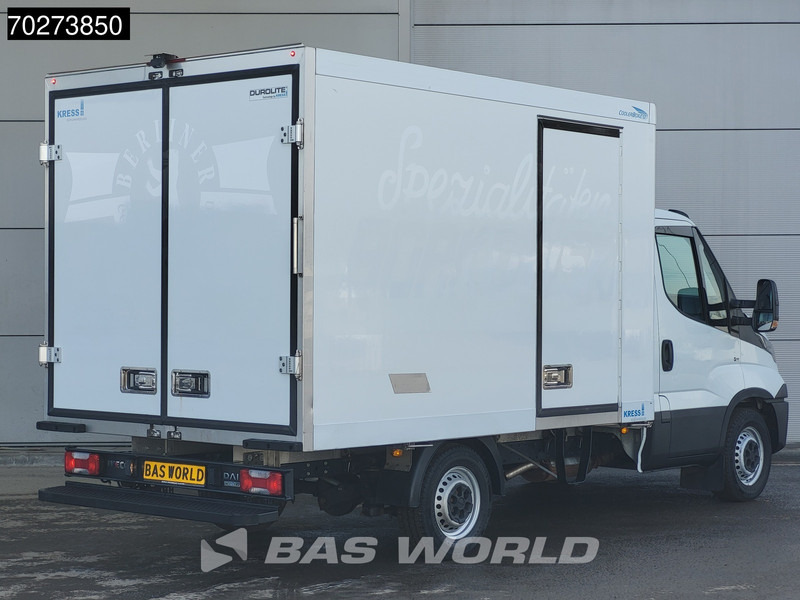Iveco Daily 35S16 Koelwagen Automaat Carrier Pulsar 400 380V Stekker Airco Cruise Camera Koel Koeler Kühlwagen Kühlkoffer 12m3 Airco Cruise - Komercauto refrižerators: foto 3 Iveco Daily 35S16 Koelwagen Automaat Carrier Pulsar 400 380V Stekker Airco Cruise Camera Koel Koeler Kühlwagen Kühlkoffer 12m3 Airco Cruise - Komercauto refrižerators: foto 3