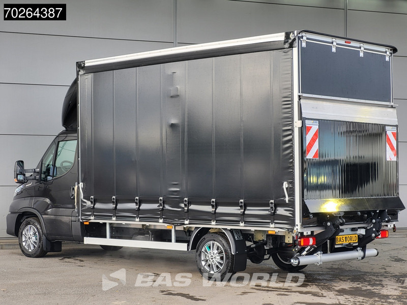 Iveco Daily 35S18 3.0L 180PK Automaat Schuifzeilen Laadklep ACC LED Navi Camera Euro6 Schuifzeil Zeilen Koffer Meubelbak Bakwagen 22m3 Airco - Furgons ar tentu: foto 2 Iveco Daily 35S18 3.0L 180PK Automaat Schuifzeilen Laadklep ACC LED Navi Camera Euro6 Schuifzeil Zeilen Koffer Meubelbak Bakwagen 22m3 Airco - Furgons ar tentu: foto 2