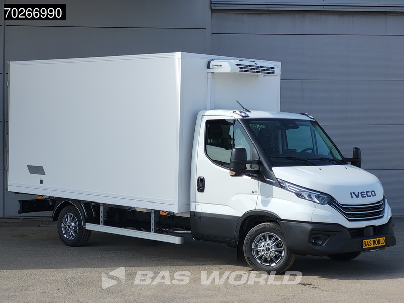 Iveco Daily 35S18 3.0L Koelwagen Vriezer Thermoking V-200 MAX 220V stekker -18 LED Navi Airco ACC Koel Koeler Kühler Kühlwagen Bakwagen Kühl - Komercauto refrižerators: foto 3 Iveco Daily 35S18 3.0L Koelwagen Vriezer Thermoking V-200 MAX 220V stekker -18 LED Navi Airco ACC Koel Koeler Kühler Kühlwagen Bakwagen Kühl - Komercauto refrižerators: foto 3