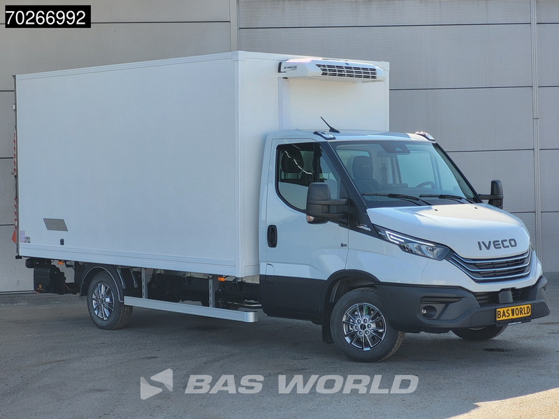 Iveco Daily 35S18 3.0L Laadklep Koelwagen Vriezer Thermoking V-200 MAX 220V stekker -18 LED Navi Airco ACC Koel Koeler Kühler Kühlwagen Kühl - Komercauto refrižerators: foto 5 Iveco Daily 35S18 3.0L Laadklep Koelwagen Vriezer Thermoking V-200 MAX 220V stekker -18 LED Navi Airco ACC Koel Koeler Kühler Kühlwagen Kühl - Komercauto refrižerators: foto 5