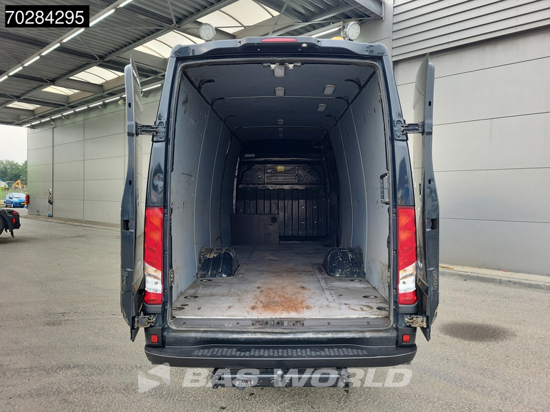 Iveco Daily 50C18 3.0L 180PK Luchtvering L3H2 Dubbellucht 3,5t Trekhaak Airco Camera Euro6 L4H2 16m3 Airco Trekhaak - Kravas mikroautobuss: foto 3 Iveco Daily 50C18 3.0L 180PK Luchtvering L3H2 Dubbellucht 3,5t Trekhaak Airco Camera Euro6 L4H2 16m3 Airco Trekhaak - Kravas mikroautobuss: foto 3