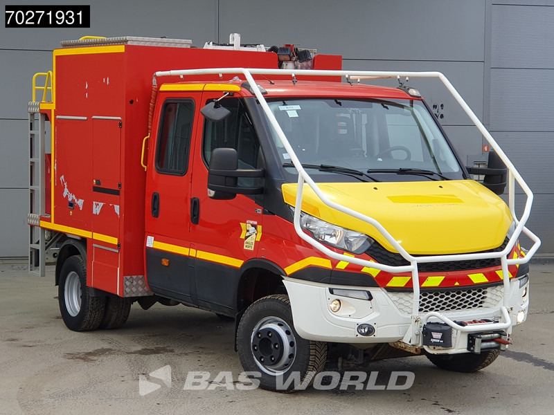 Iveco Daily 70C17 4x4 Achleitner Firetruck Brandweerwagen AWD Allrad Camper 1200liter Airco Dubbel cabine Trekhaak Cruise control - Ātrās palīdzības mašīna: foto 3 Iveco Daily 70C17 4x4 Achleitner Firetruck Brandweerwagen AWD Allrad Camper 1200liter Airco Dubbel cabine Trekhaak Cruise control - Ātrās palīdzības mašīna: foto 3