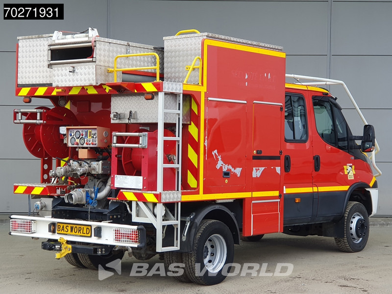 Iveco Daily 70C17 4x4 Achleitner Firetruck Brandweerwagen AWD Allrad Camper 1200liter Airco Dubbel cabine Trekhaak Cruise control - Ātrās palīdzības mašīna: foto 5 Iveco Daily 70C17 4x4 Achleitner Firetruck Brandweerwagen AWD Allrad Camper 1200liter Airco Dubbel cabine Trekhaak Cruise control - Ātrās palīdzības mašīna: foto 5