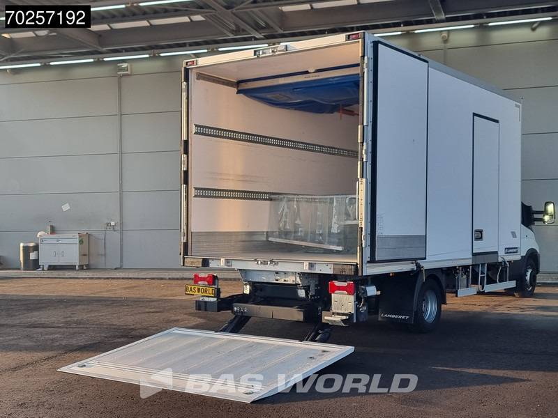 Iveco Daily 72C21 3.0L Koelwagen Laadklep Thermo King T-600R 380V Luchtvering Koelwagen Airco Cruise Camera Koeler Koel Kühlwagen 28m3 Airco - Komercauto refrižerators: foto 3 Iveco Daily 72C21 3.0L Koelwagen Laadklep Thermo King T-600R 380V Luchtvering Koelwagen Airco Cruise Camera Koeler Koel Kühlwagen 28m3 Airco - Komercauto refrižerators: foto 3