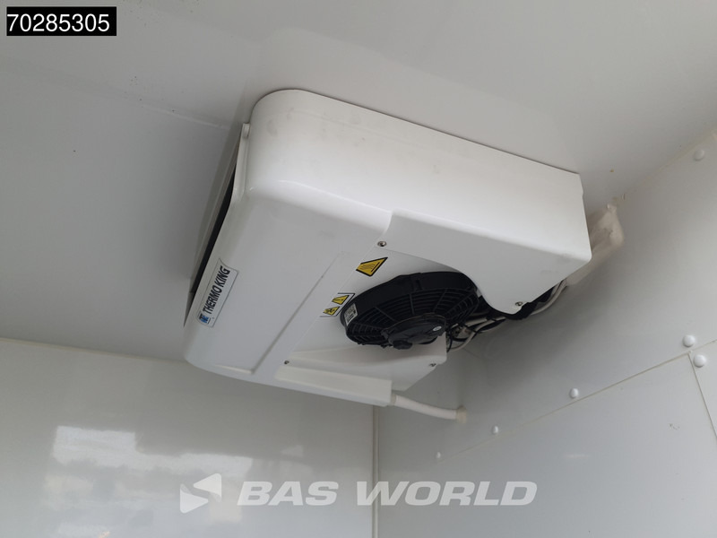 MAN TGE Koelwagen Thermo King 230V stekker Elektrisch 115km WLTP 36kWh L3H3 Automaat LED Navi Airco Cruise Camera Parkeersensoren L2H2 K - Komercauto refrižerators, Elektriskais furgons: foto 5 MAN TGE Koelwagen Thermo King 230V stekker Elektrisch 115km WLTP 36kWh L3H3 Automaat LED Navi Airco Cruise Camera Parkeersensoren L2H2 K - Komercauto refrižerators, Elektriskais furgons: foto 5
