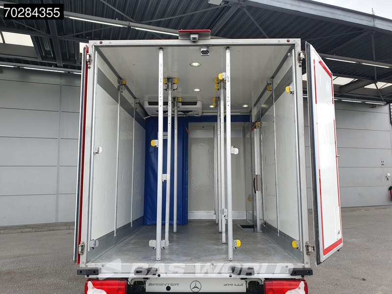 Mercedes-Benz 314 CDI Koelwagen Bi temp Automaat Zijdeur Thermo King V-300 Max Koeler Koel Vries Vriezer Kühlkasten 15m3 Airco - Komercauto refrižerators: foto 3 Mercedes-Benz 314 CDI Koelwagen Bi temp Automaat Zijdeur Thermo King V-300 Max Koeler Koel Vries Vriezer Kühlkasten 15m3 Airco - Komercauto refrižerators: foto 3