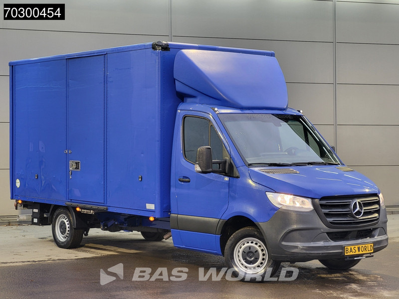 Mercedes-Benz Sprinter 314 CDI Laadklep Zijdeur Bakwagen Airco MBUX CarPlay Euro6 Meubelbak Koffer Airco - Furgons ar slēgtā virsbūve: foto 2 Mercedes-Benz Sprinter 314 CDI Laadklep Zijdeur Bakwagen Airco MBUX CarPlay Euro6 Meubelbak Koffer Airco - Furgons ar slēgtā virsbūve: foto 2