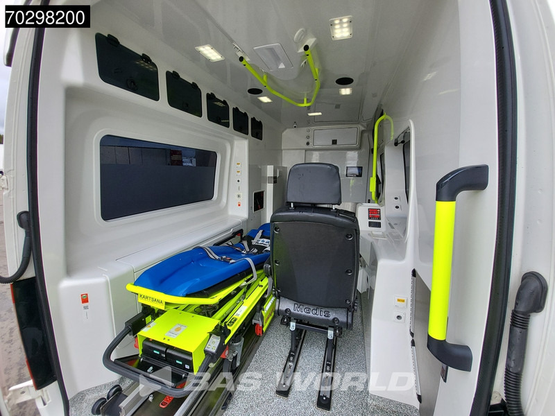 Mercedes-Benz Sprinter 316 CDI Ambulance Brancard Automaat Ziekenwagen Airco Cruise Camera Parkeersensoren Standkachel Euro6 Rettungswagen Krankenwagen - Ātrās palīdzības mašīna: foto 5 Mercedes-Benz Sprinter 316 CDI Ambulance Brancard Automaat Ziekenwagen Airco Cruise Camera Parkeersensoren Standkachel Euro6 Rettungswagen Krankenwagen - Ātrās palīdzības mašīna: foto 5