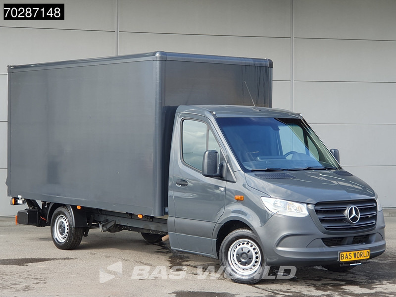 Mercedes-Benz Sprinter 316 CDI Laadklep Automaat Bakwagen ACC Airco Camera MBUX CarPlay Euro6 Meubelbak Koffer 19m3 Airco - Furgons ar slēgtā virsbūve: foto 5 Mercedes-Benz Sprinter 316 CDI Laadklep Automaat Bakwagen ACC Airco Camera MBUX CarPlay Euro6 Meubelbak Koffer 19m3 Airco - Furgons ar slēgtā virsbūve: foto 5