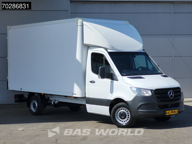 Mercedes-Benz Sprinter 317 CDI Automaat Bakwagen Achterdeuren Airco Camera Euro6 Meubelbak Koffer 21m3 Airco - Furgons ar slēgtā virsbūve: foto 5 Mercedes-Benz Sprinter 317 CDI Automaat Bakwagen Achterdeuren Airco Camera Euro6 Meubelbak Koffer 21m3 Airco - Furgons ar slēgtā virsbūve: foto 5