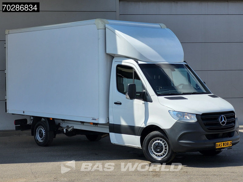 Mercedes-Benz Sprinter 317 CDI Automaat Bakwagen Achterdeuren Airco Camera Euro6 Meubelbak Koffer 21m3 Airco - Furgons ar slēgtā virsbūve: foto 5 Mercedes-Benz Sprinter 317 CDI Automaat Bakwagen Achterdeuren Airco Camera Euro6 Meubelbak Koffer 21m3 Airco - Furgons ar slēgtā virsbūve: foto 5