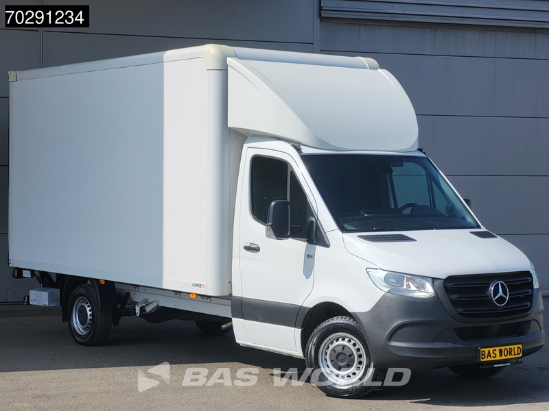 Mercedes-Benz Sprinter 317 CDI Automaat Bakwagen Laadklep Airco Camera Euro6 Meubelbak Koffer 21m3 Airco - Furgons ar slēgtā virsbūve: foto 5 Mercedes-Benz Sprinter 317 CDI Automaat Bakwagen Laadklep Airco Camera Euro6 Meubelbak Koffer 21m3 Airco - Furgons ar slēgtā virsbūve: foto 5