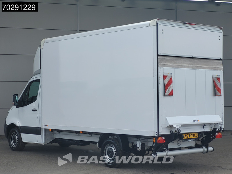 Mercedes-Benz Sprinter 317 CDI Automaat Bakwagen Laadklep Camera Airco Koffer Meubelbak 21m3 Airco - Furgons ar slēgtā virsbūve: foto 2 Mercedes-Benz Sprinter 317 CDI Automaat Bakwagen Laadklep Camera Airco Koffer Meubelbak 21m3 Airco - Furgons ar slēgtā virsbūve: foto 2