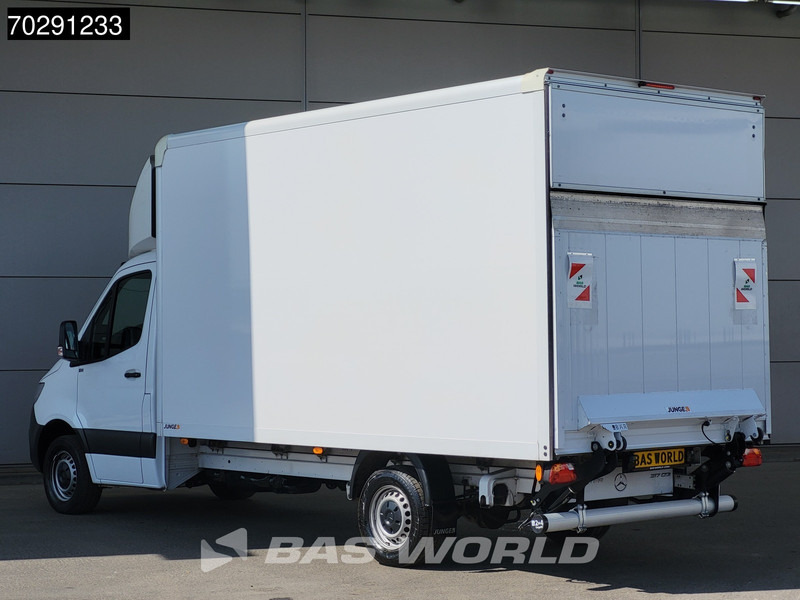 Mercedes-Benz Sprinter 317 CDI Automaat Bakwagen Laadklep Camera Airco Koffer Meubelbak 21m3 Airco - Furgons ar slēgtā virsbūve: foto 2 Mercedes-Benz Sprinter 317 CDI Automaat Bakwagen Laadklep Camera Airco Koffer Meubelbak 21m3 Airco - Furgons ar slēgtā virsbūve: foto 2