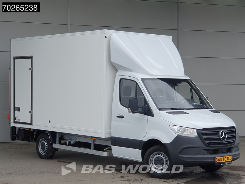 Mercedes-Benz Sprinter 317 CDI Automaat Laadklep Zijdeur Bakwagen Navi Airco Cruise MBUX Euro6 Meubelbak Koffer 21m3 Airco Cruise control - Furgons ar slēgtā virsbūve: foto 5 Mercedes-Benz Sprinter 317 CDI Automaat Laadklep Zijdeur Bakwagen Navi Airco Cruise MBUX Euro6 Meubelbak Koffer 21m3 Airco Cruise control - Furgons ar slēgtā virsbūve: foto 5