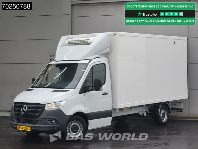 Mercedes-Benz Sprinter 317 CDI Koelwagen Automaat Zijdeur 2025-Model Thermo King V-300max 230v-Stekker 170PK Airco Cruise MBUX CarPlay Euro6 Koel Koele - Komercauto refrižerators: foto 1 Mercedes-Benz Sprinter 317 CDI Koelwagen Automaat Zijdeur 2025-Model Thermo King V-300max 230v-Stekker 170PK Airco Cruise MBUX CarPlay Euro6 Koel Koele - Komercauto refrižerators: foto 1
