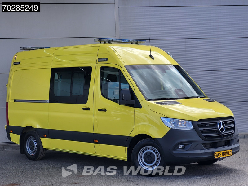 Mercedes-Benz Sprinter 319 CDI Automaat Nieuw! Complete Ambulance Ziekenwagen Rettungswagen Krankenwagen 11m3 Airco Cruise control - Ātrās palīdzības mašīna: foto 5 Mercedes-Benz Sprinter 319 CDI Automaat Nieuw! Complete Ambulance Ziekenwagen Rettungswagen Krankenwagen 11m3 Airco Cruise control - Ātrās palīdzības mašīna: foto 5