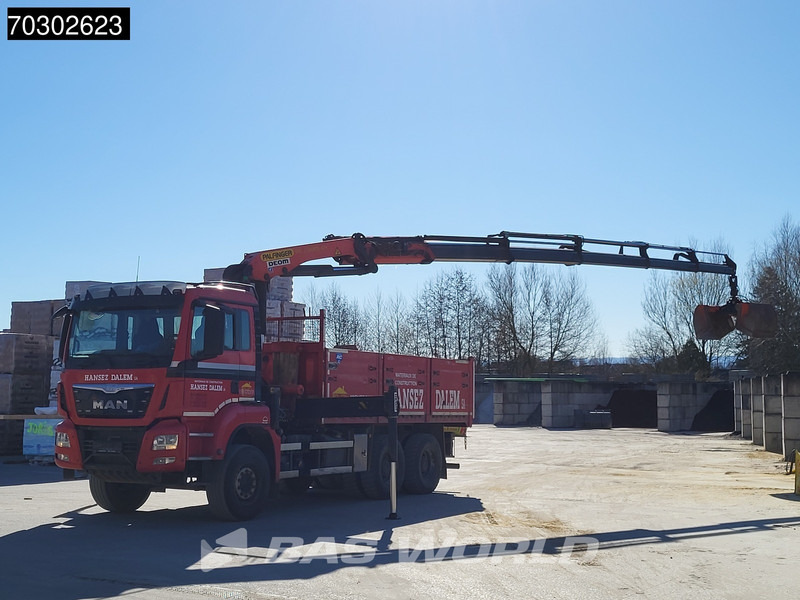 MAN TGS 33.440 6X4 Palfinger PK23001-EH Kran Crane Big-Axle 13m3 tipper Euro 6 - Kravas automašīna pašizgāzējs, Kravas auto ar manipulatoru: foto 2 MAN TGS 33.440 6X4 Palfinger PK23001-EH Kran Crane Big-Axle 13m3 tipper Euro 6 - Kravas automašīna pašizgāzējs, Kravas auto ar manipulatoru: foto 2