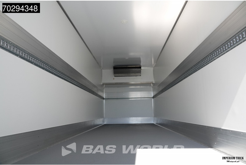 MAN TGX 26.520 TGX 6X2 Thermo King T-1000 R Automatic Lift-Steering Axle Euro 6 - Kravas automašīna refrižerators: foto 3 MAN TGX 26.520 TGX 6X2 Thermo King T-1000 R Automatic Lift-Steering Axle Euro 6 - Kravas automašīna refrižerators: foto 3
