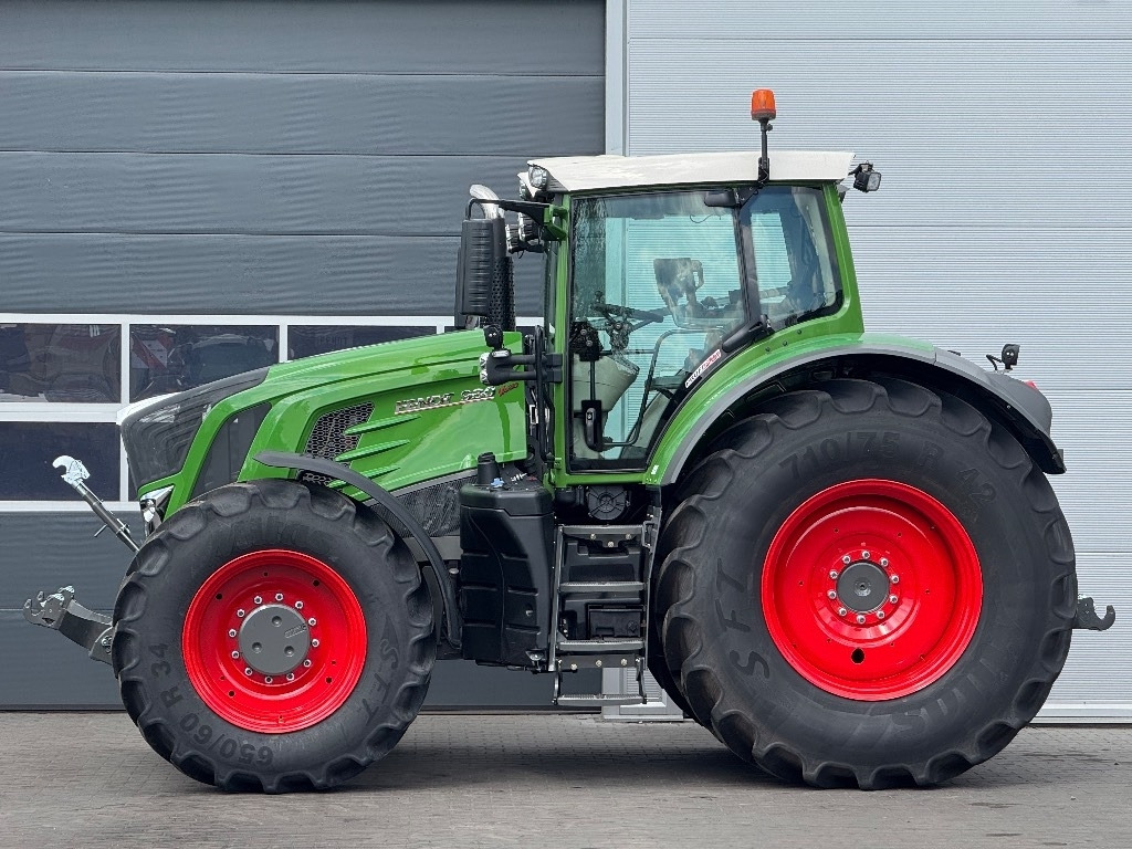 Fendt 930 Vario S4 Profi Plus - Traktors: foto 3 Fendt 930 Vario S4 Profi Plus - Traktors: foto 3