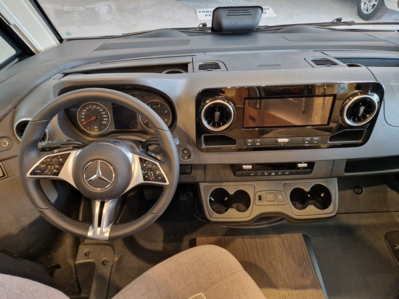 Interior photo 1: Jaunā Integrēts kemperis Carthago Carthago C2 Tourer I Mercedes 145 RB-LE