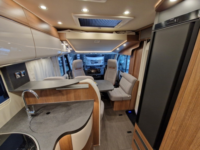 Jaunā Integrēts kemperis Carthago Carthago C2 Tourer I Mercedes 145 RB-LE: foto 11